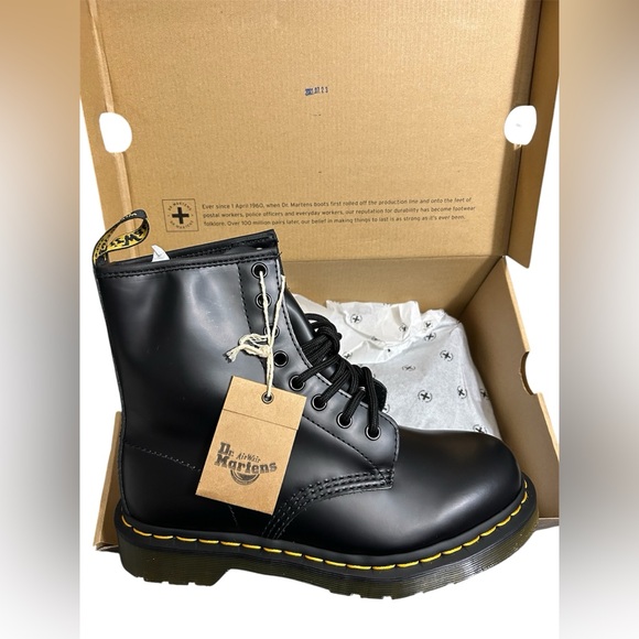 Dr. Martens Other - 🥾 Dr. Martens 1460 Smooth Leather Boots – Size 6 (Women’s 7) – New in Box
